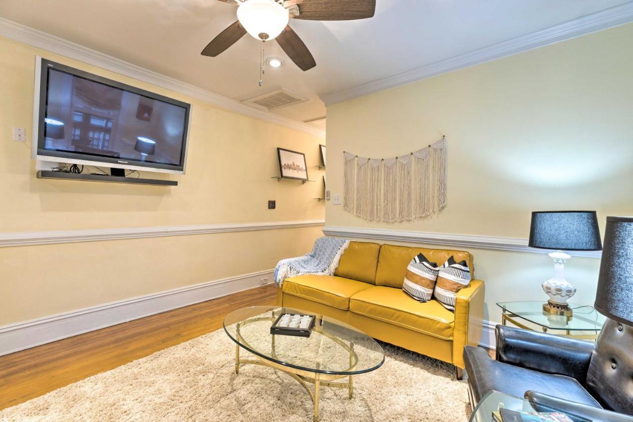 Chic Richmond Apartment With Private Deck And Patio! Exterior photo
